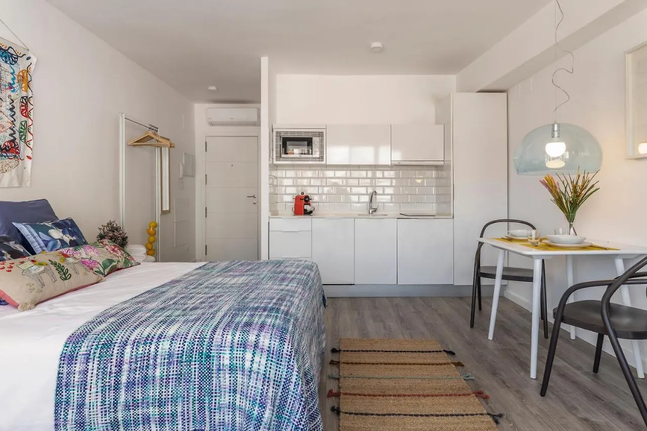 Pop Art, Apartamentos De Diseno En Arenal 塞维利亚