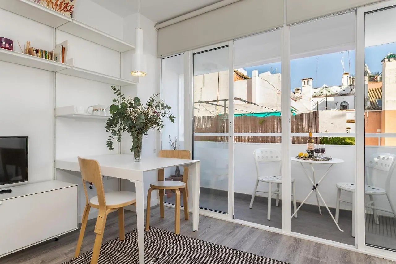 Pop Art, Apartamentos De Diseno En Arenal Seville