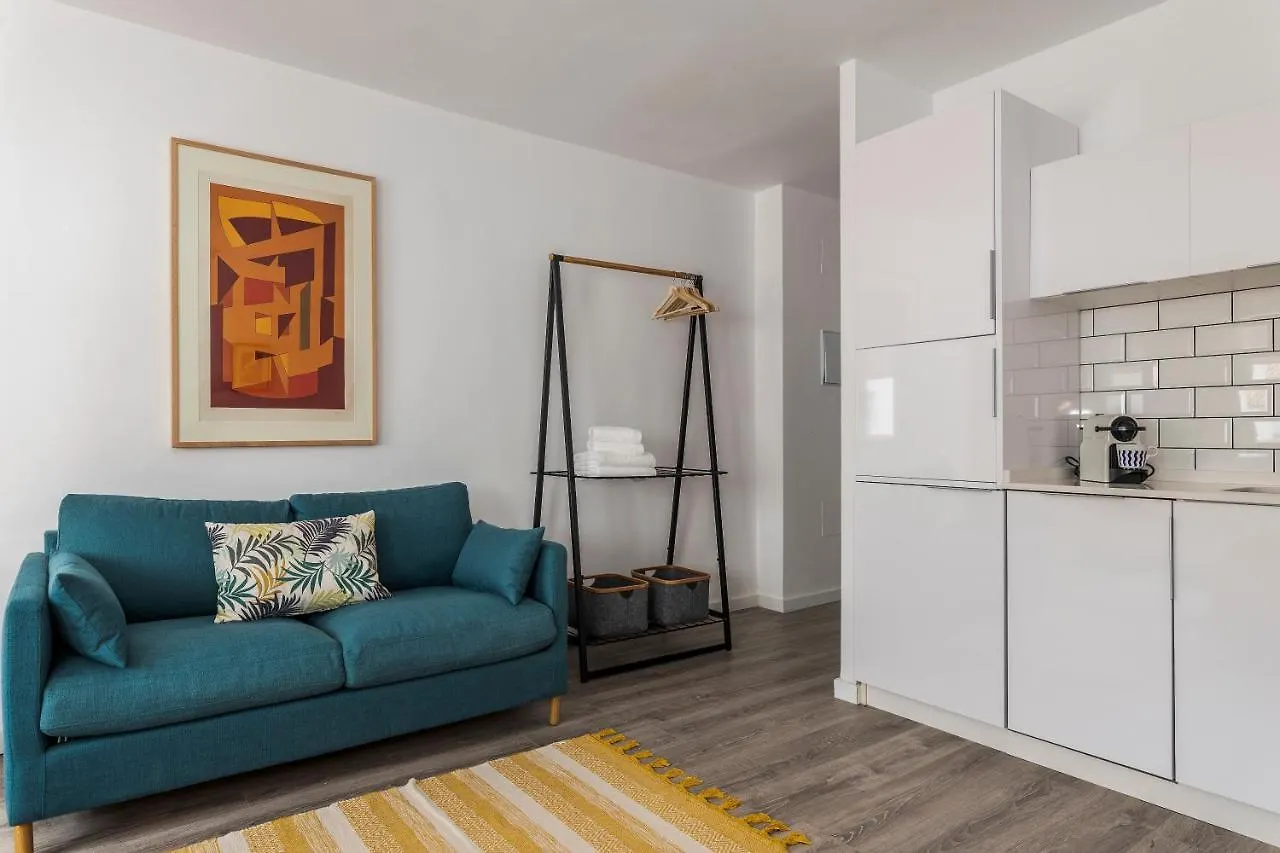 Pop Art, Apartamentos De Diseno En Arenal Seville Apartment