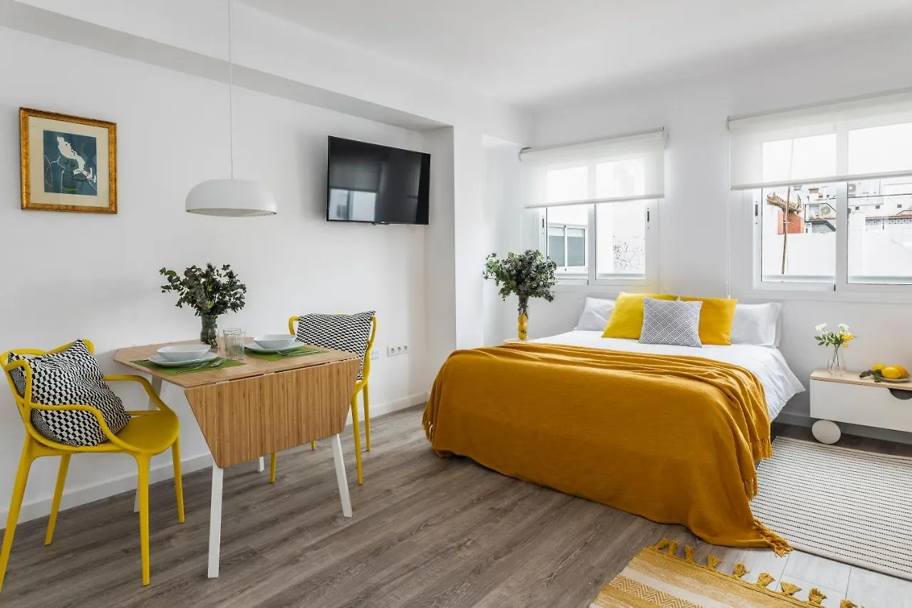 Apartment Pop Art, Apartamentos De Diseno En Arenal Seville